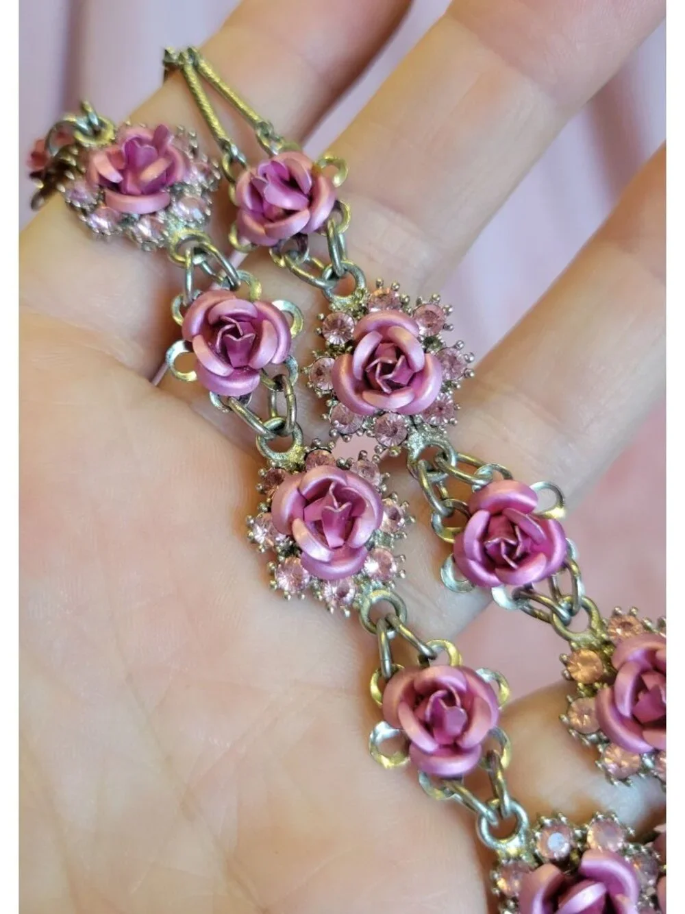 Vintage Avon Nina Ricci Silver Tone Pink Rhinestone Flower Choker Necklace N1A
